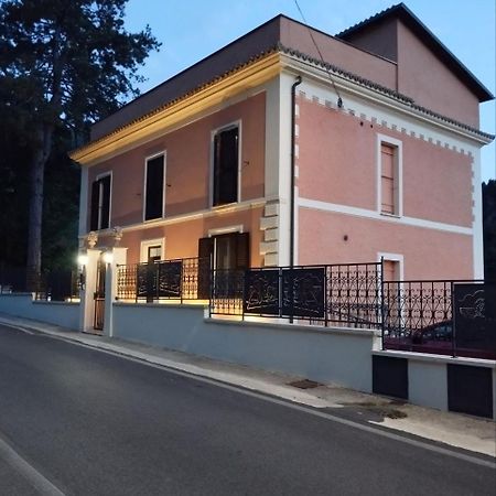 Bed and Breakfast Villino Chelidonia Subiaco Esterno foto
